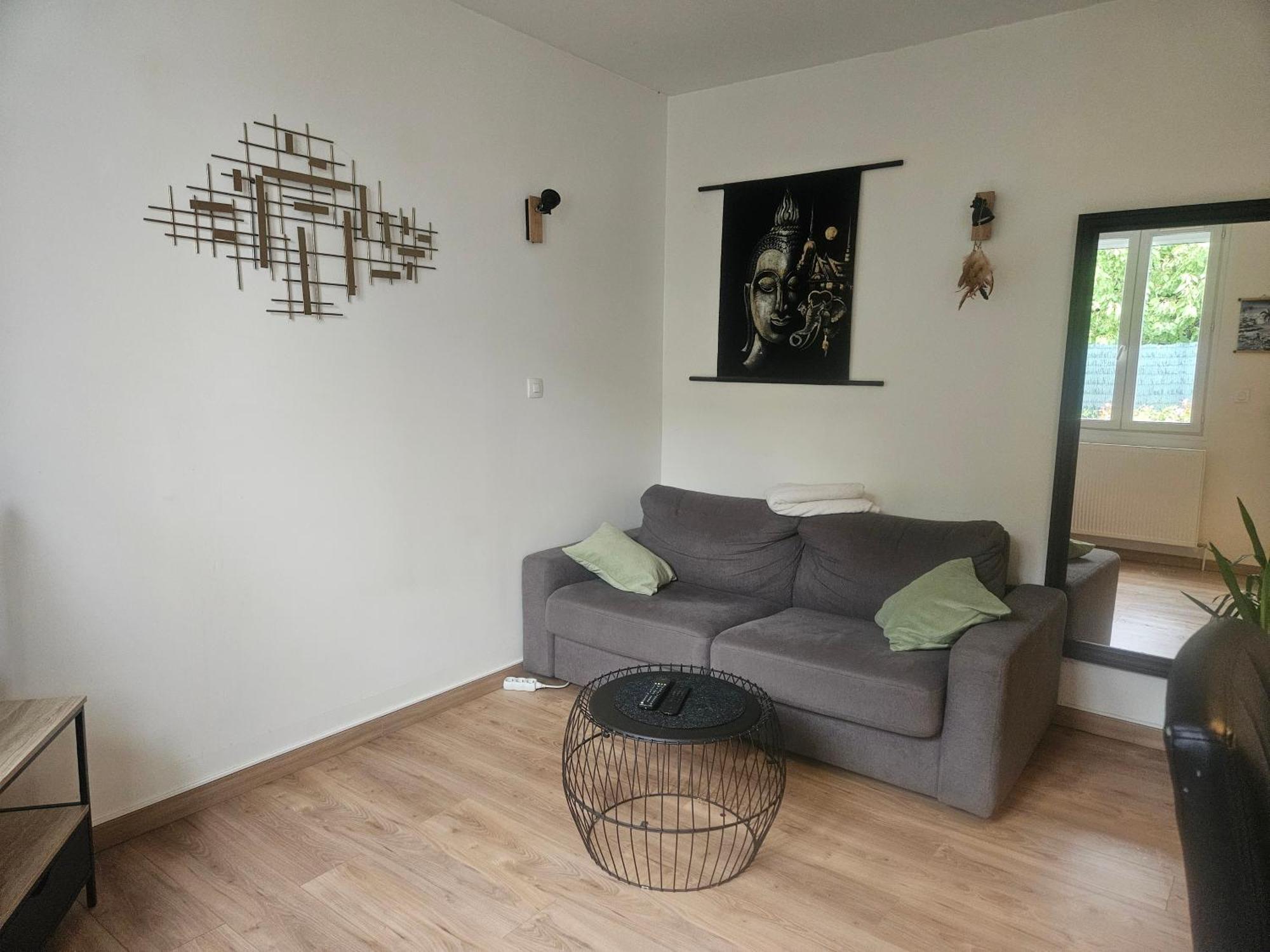Appart T2 Avec Cour Tours Exteriör bild